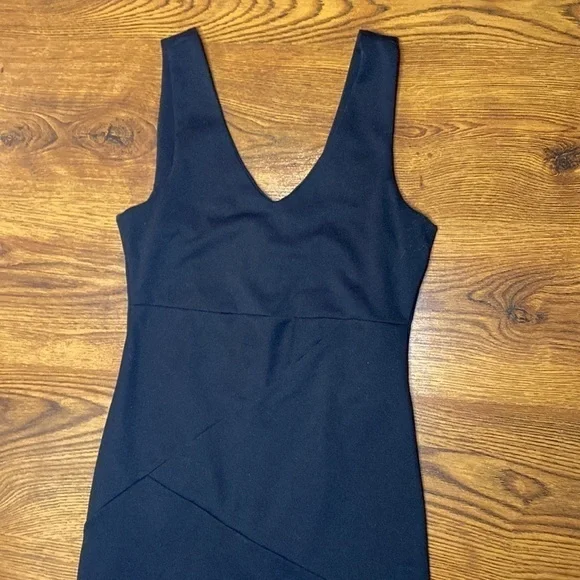 🌷 Guess 🌷 Little Black Gold Zipper Sleeveless Dress - Picture 4 of 7